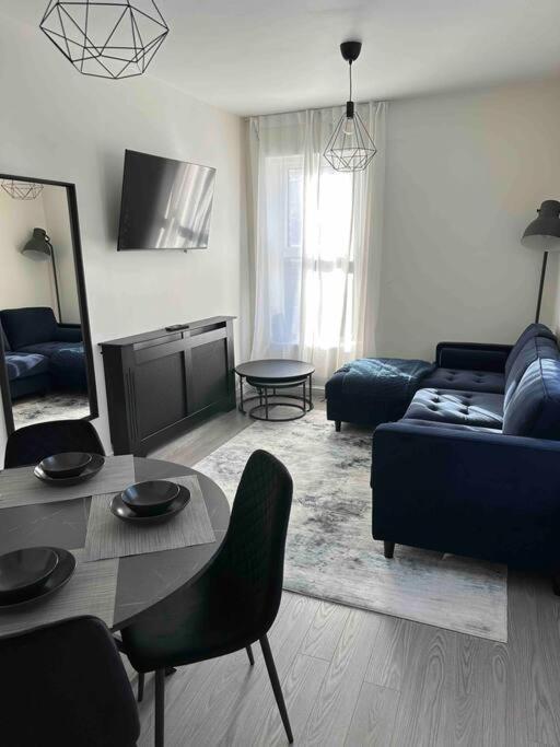 Apartment Modern Apartment, 1km From City! Newcastle upon Tyne
